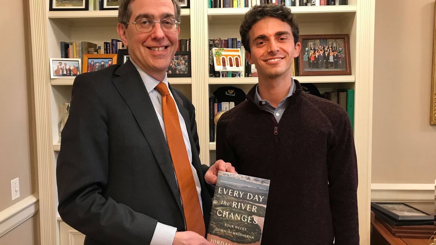 Princeton President Chris Eisgruber in his office with Jordan Salama ’16