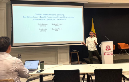 Benjamin Lessing presents a new working paper using an experimental design to study local governance in Colombia’s northern city of Medellín.