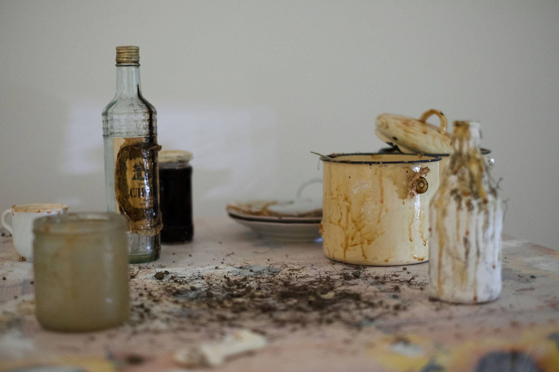 A detail from the kitchen in “The Neighbours” from a 2023 installation at Structura Gallery in Sofia.