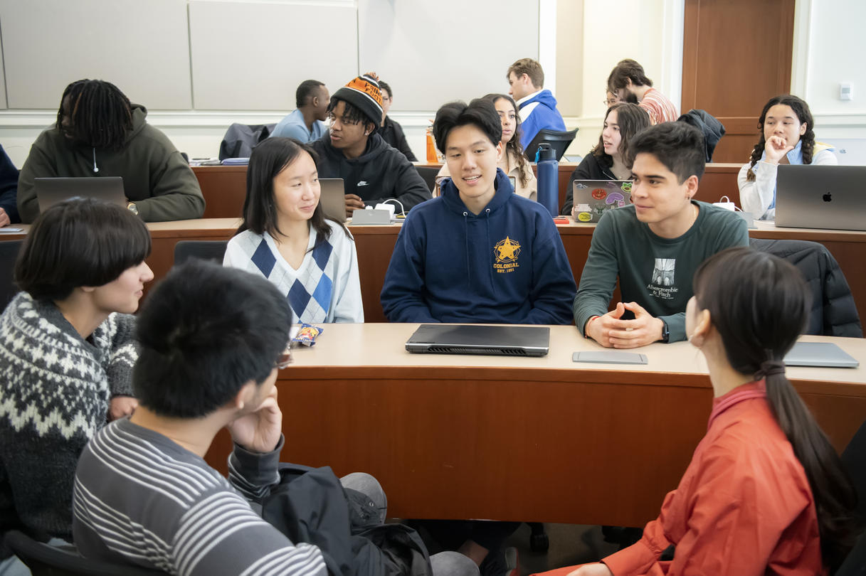 In March, faculty members from the University of Tokyo conducted three workshops on data visualization at Princeton University.