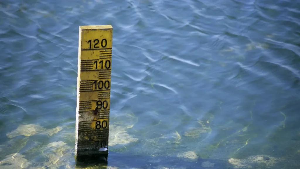 photo of tool to measure water level